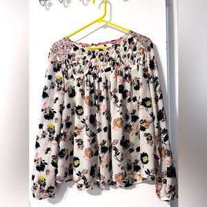 Long sleeve blouse with flowers